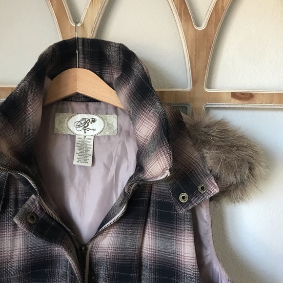 Plaid Flannel Vest - Picture 8 of 10